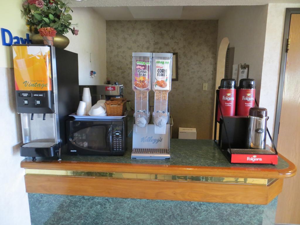 Days Dfw Motel