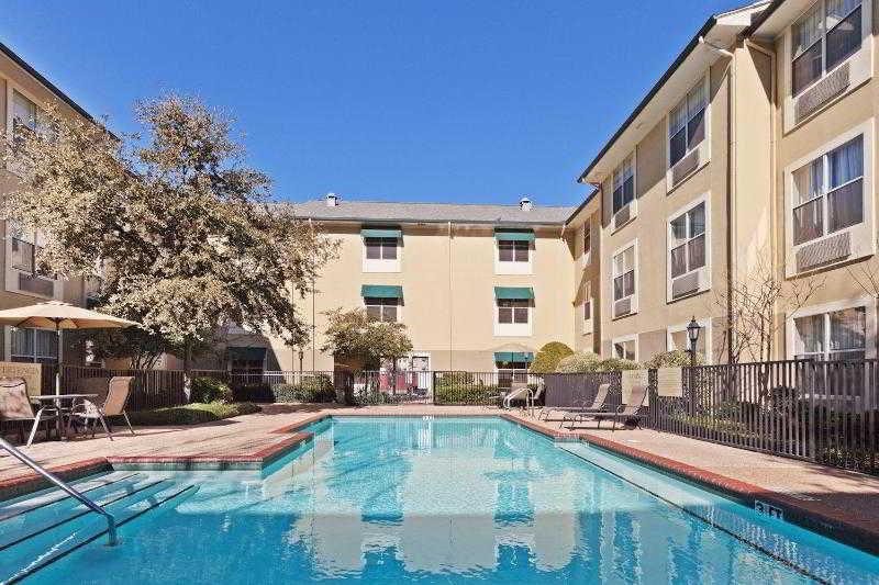 Candlewood Market Center-love Field By Ihg
