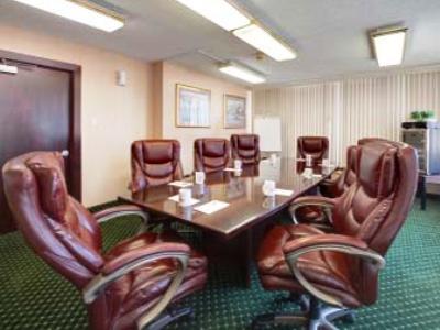 Staybridge Market Ctr Field, An Ihg Dallas