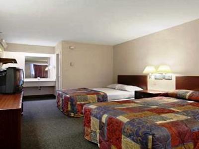 Hotel Field 2*