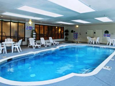 Wingate By Wyndham Field 3*