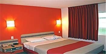 Hotel 6-dallas, Tx - South 2*