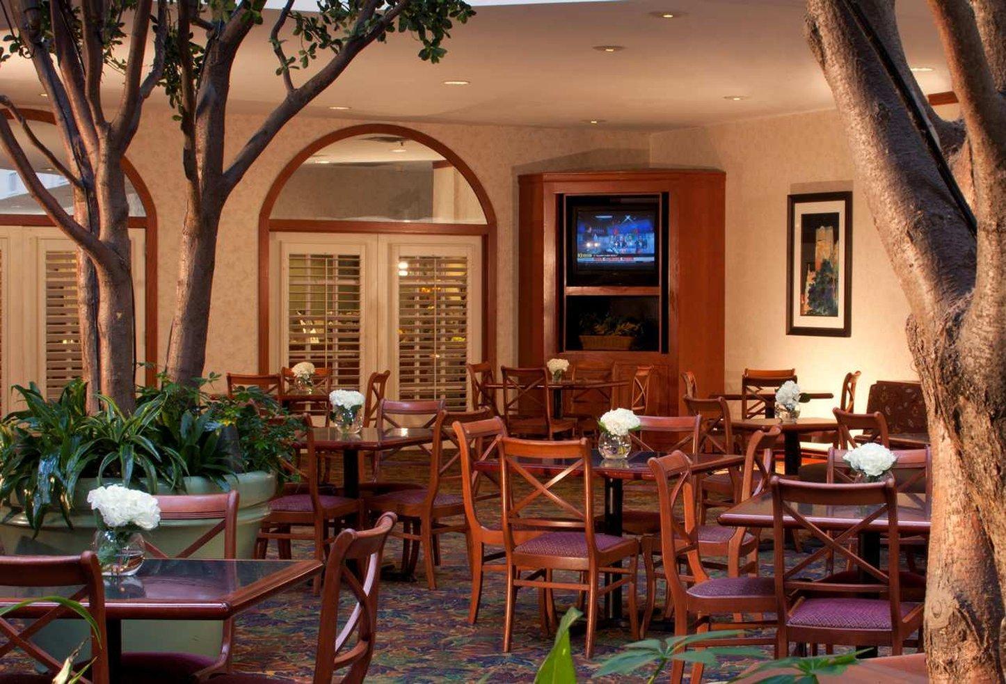 Embassy By Hilton Near The Galleria