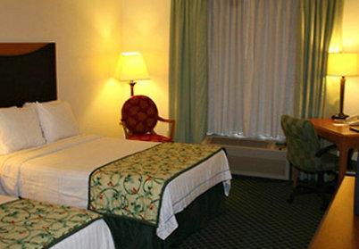 Fairfield & Medical/market Center Hotel