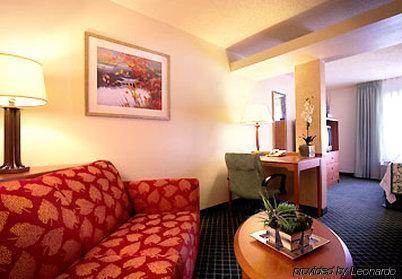 Hotel Fairfield & Medical/market Center