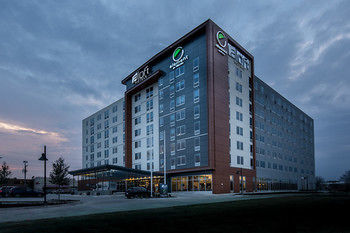 Element Love Field Hotel