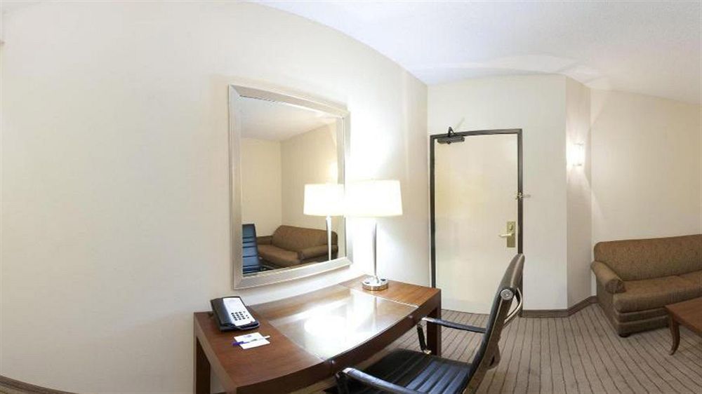 Express & - Park Northeast By Ihg Dallas