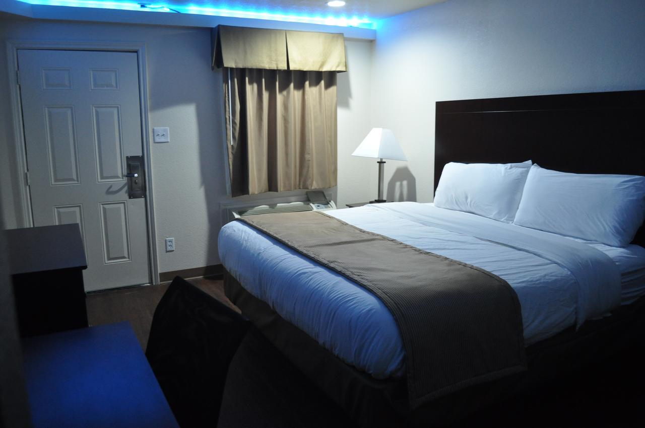 Hotel Trinity Downtown 2*