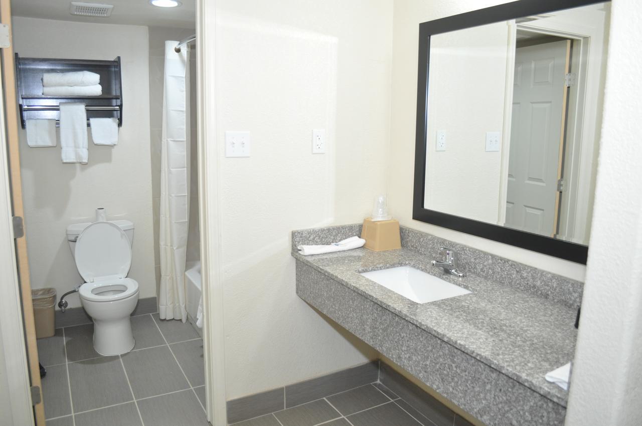 Hotel Trinity Downtown 2*