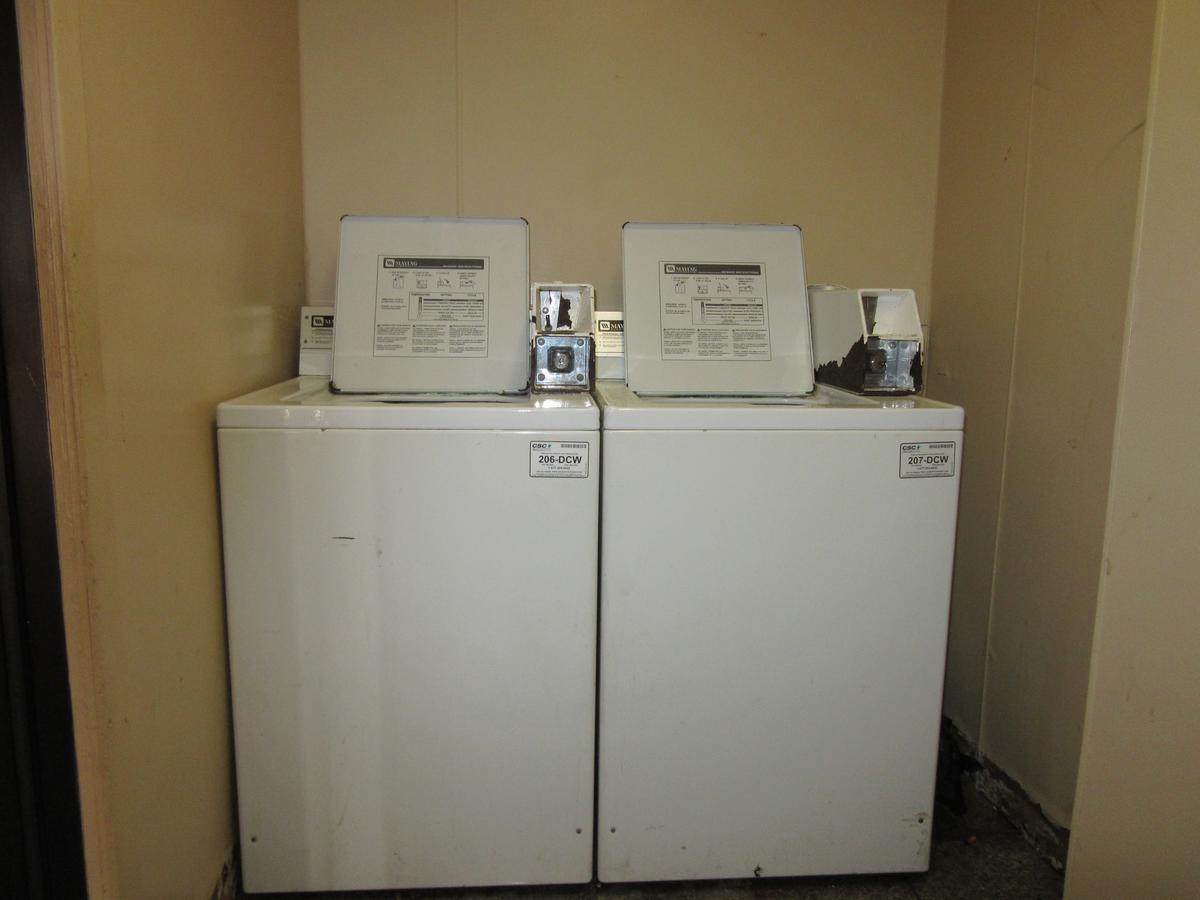 Townhouse Suites
