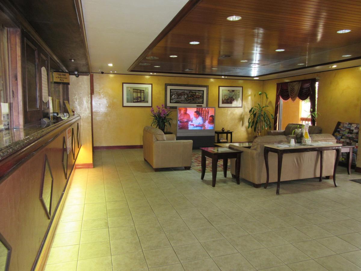 Townhouse Suites Motel Dallas