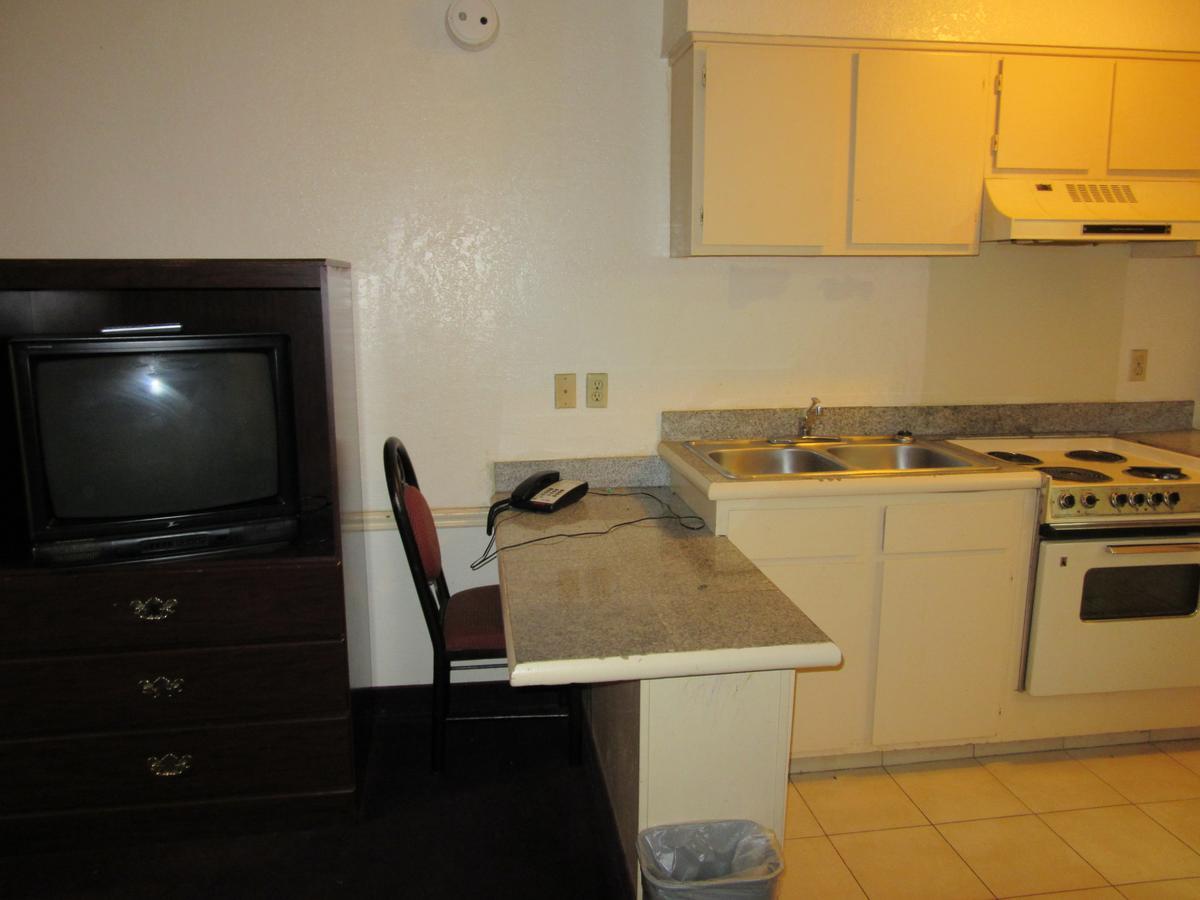 Townhouse Suites Dallas