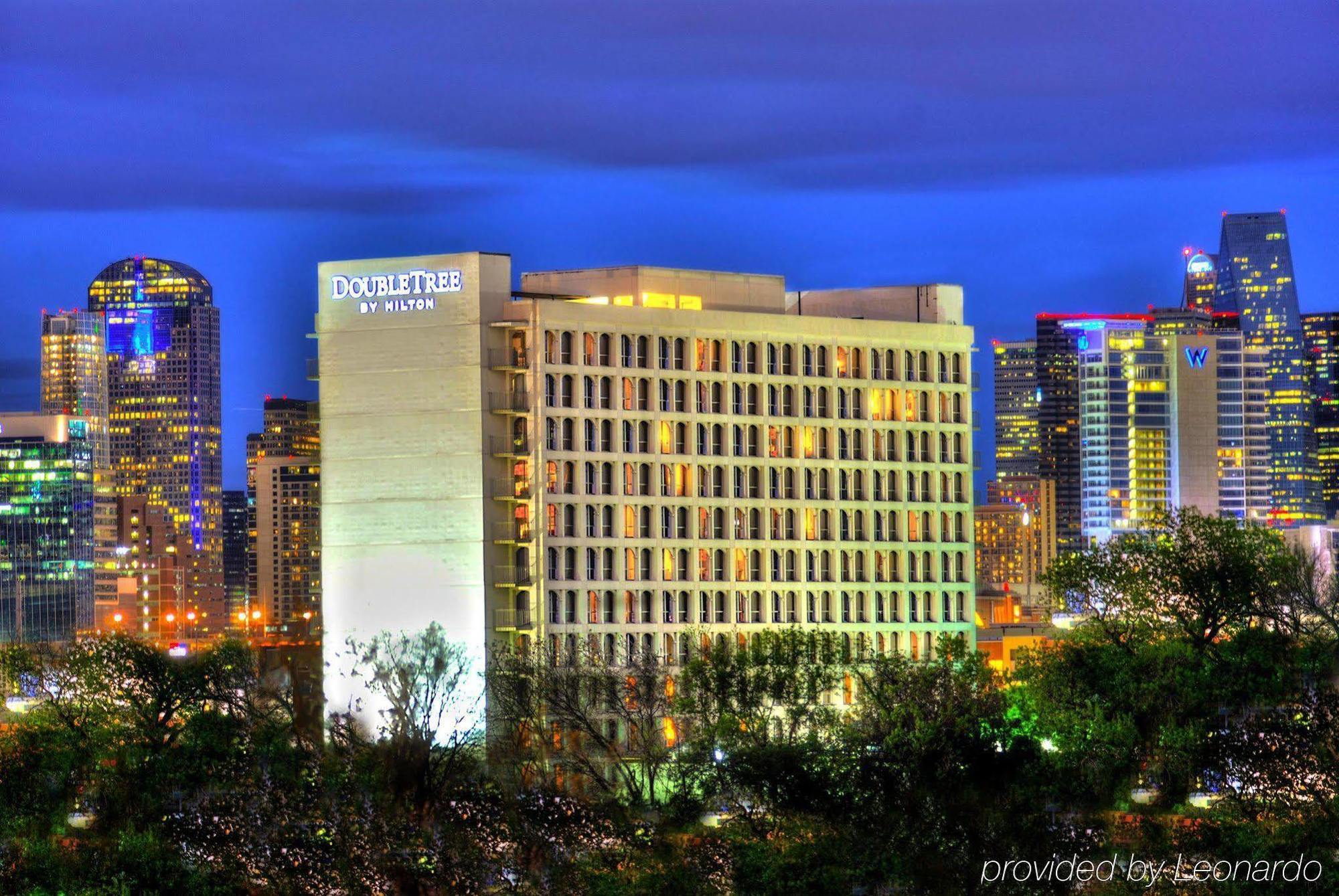 Doubletree By Hilton Market Center Hotel Dallas