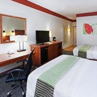 La Quinta By Wyndham Field Hotel Dallas