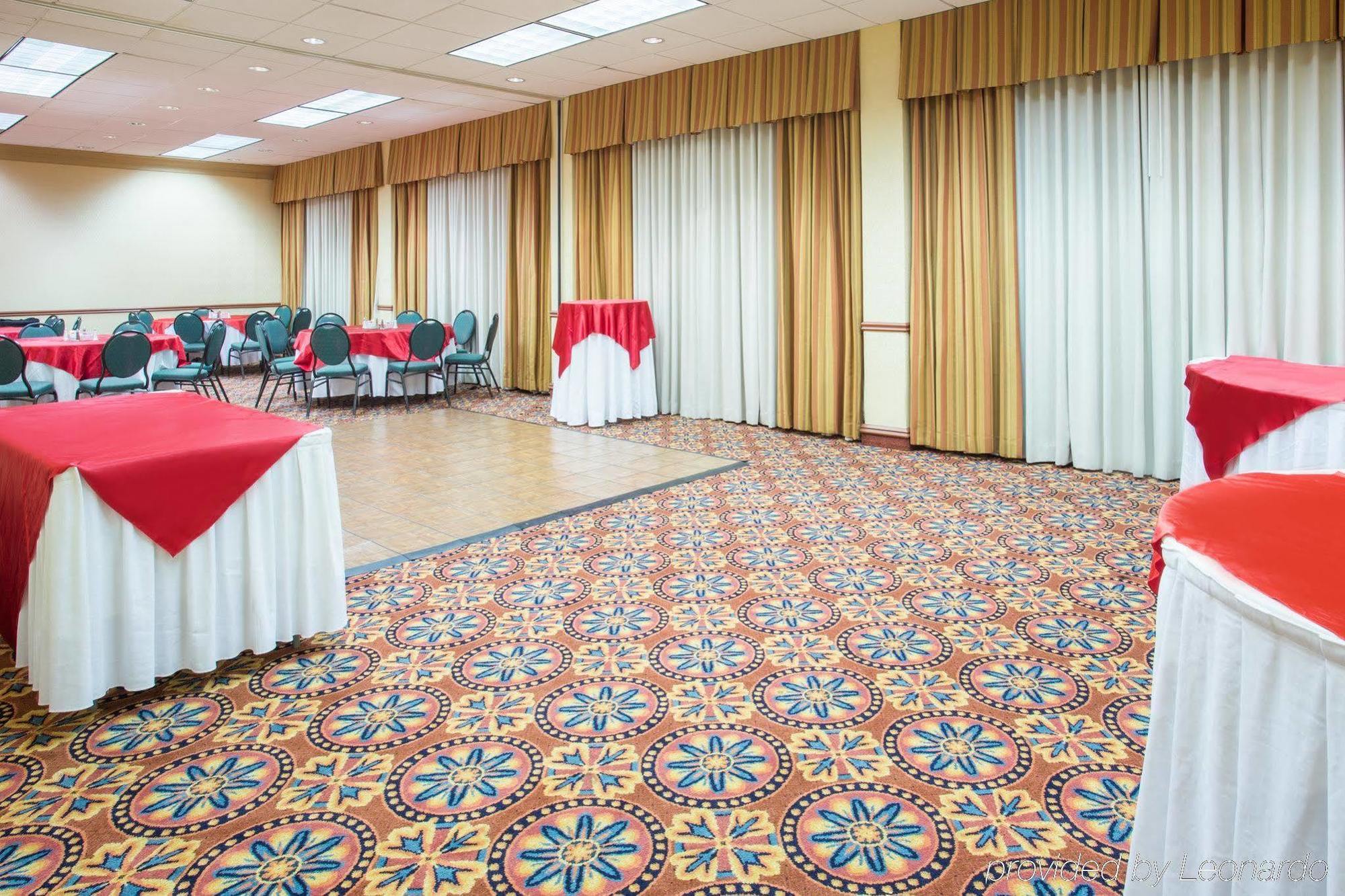 Hotel Crowne Plaza Market Ctr - Field, An Ihg Dallas