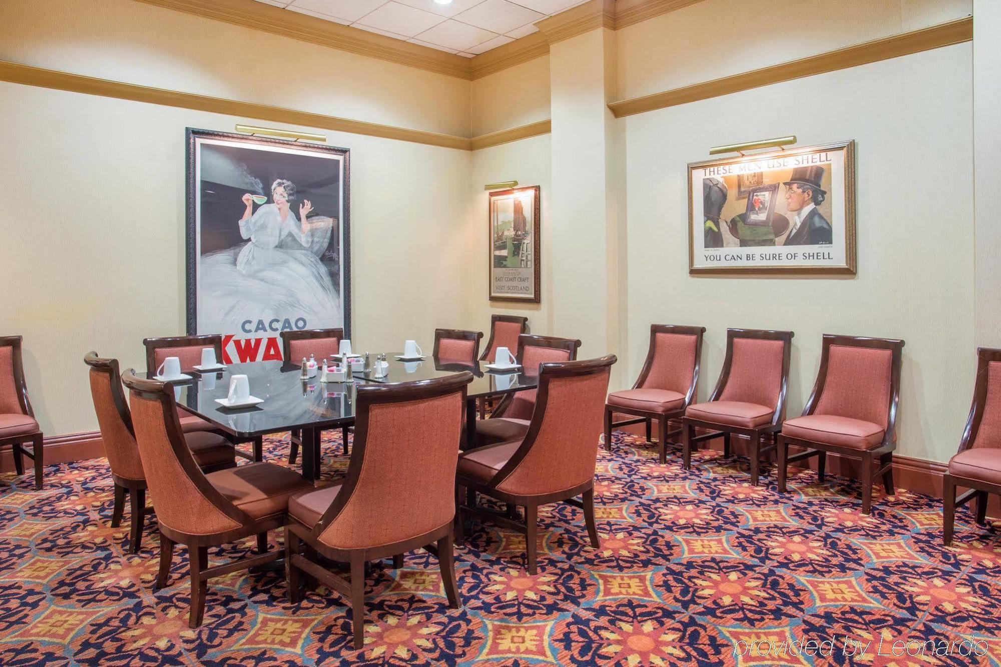 Crowne Plaza Market Ctr - Field, An Ihg Hotel