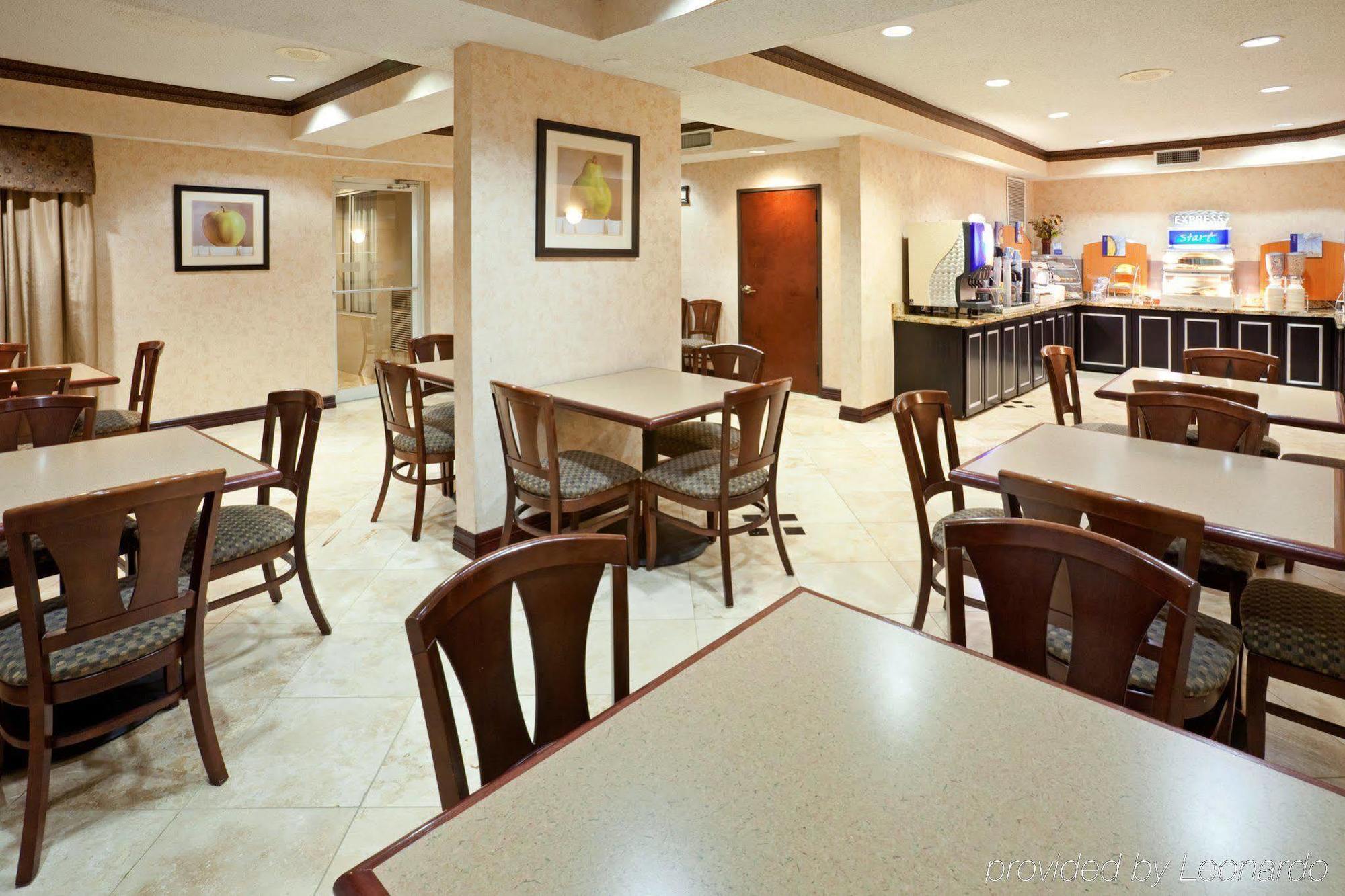 Express & - Park Northeast By Ihg Hotel Dallas