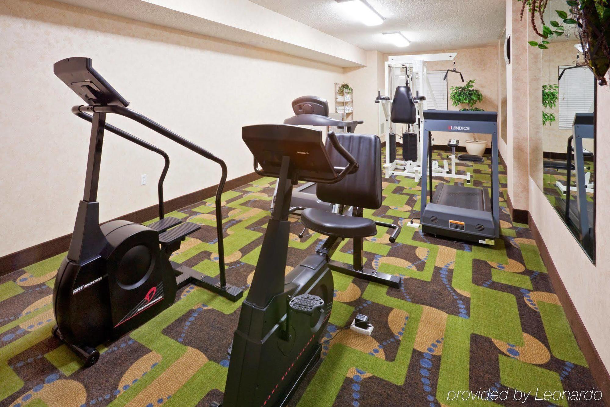 Hotel Express & - Park Northeast By Ihg