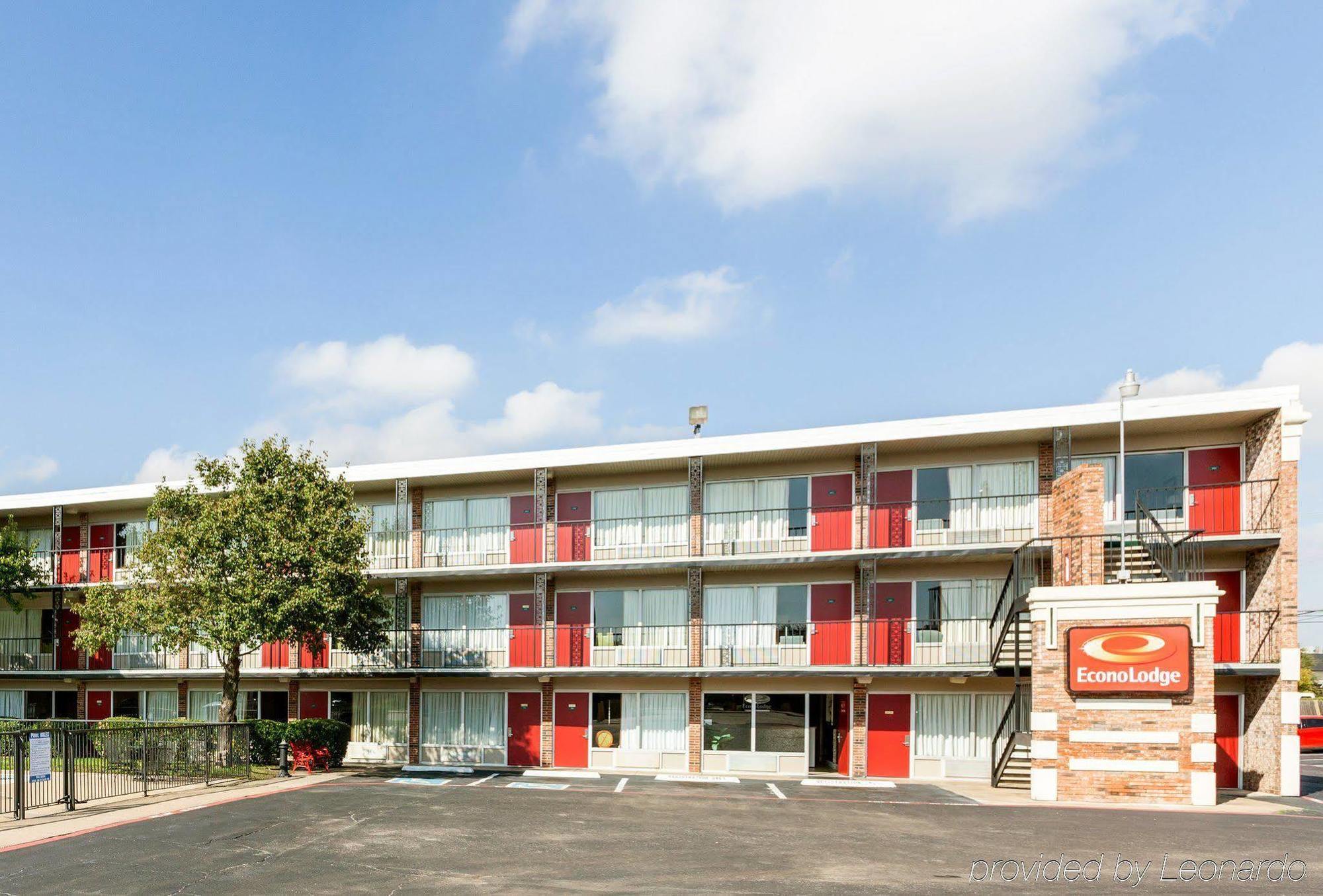 Econo Airport I-35 North Motel 2*