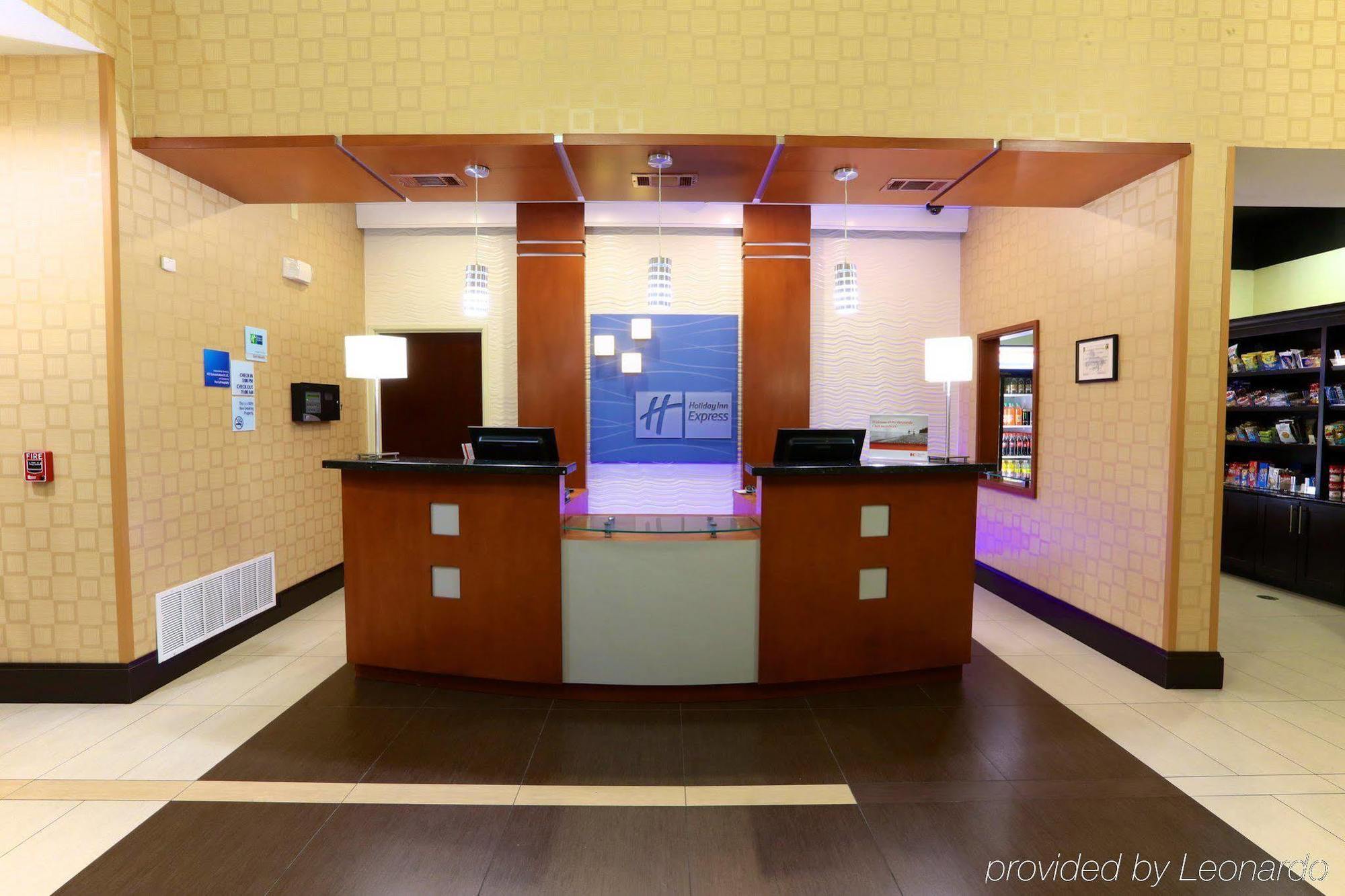 Express & West By Ihg 3*