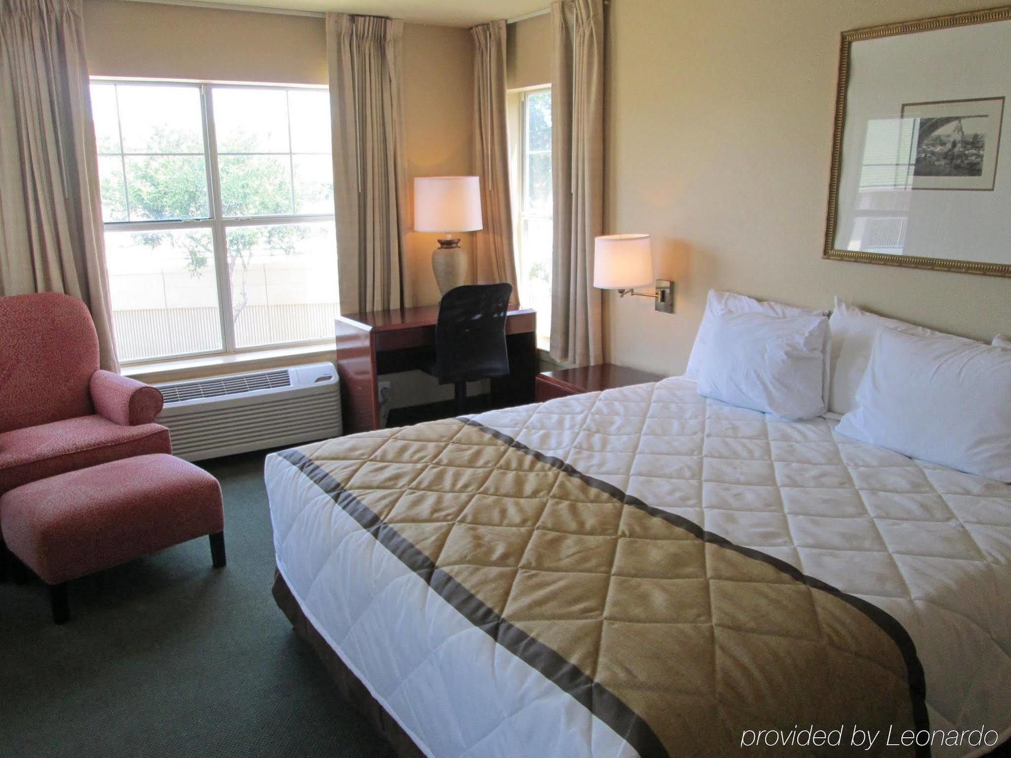 Hotel Extended America - - Vantage Point Dr 2*