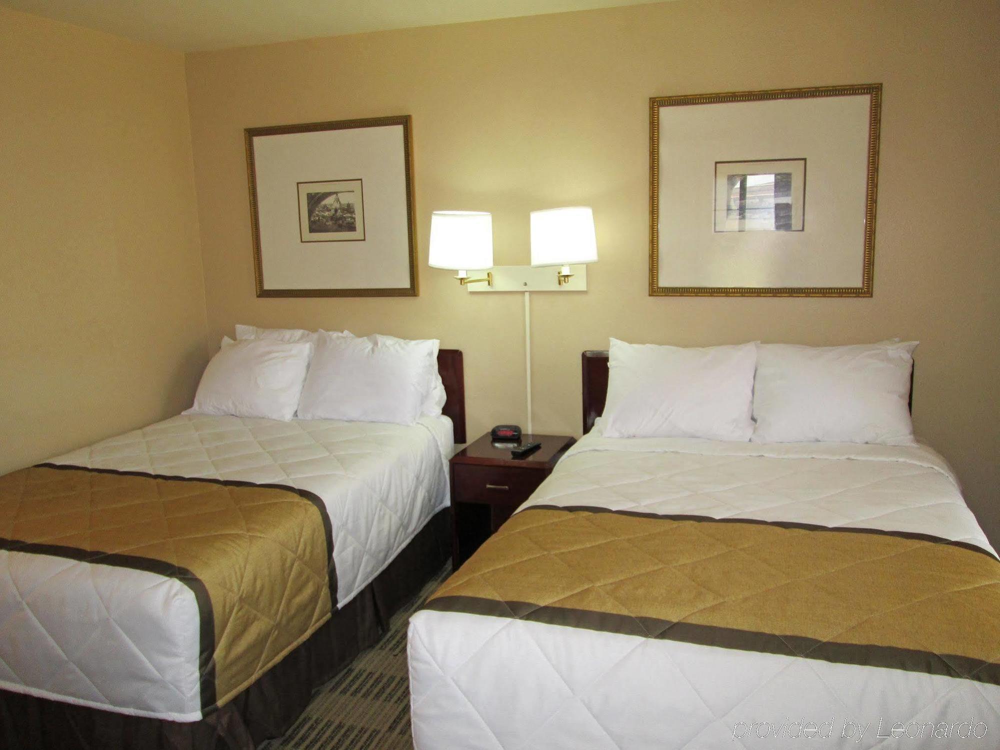 Extended America - - Vantage Point Dr Hotel