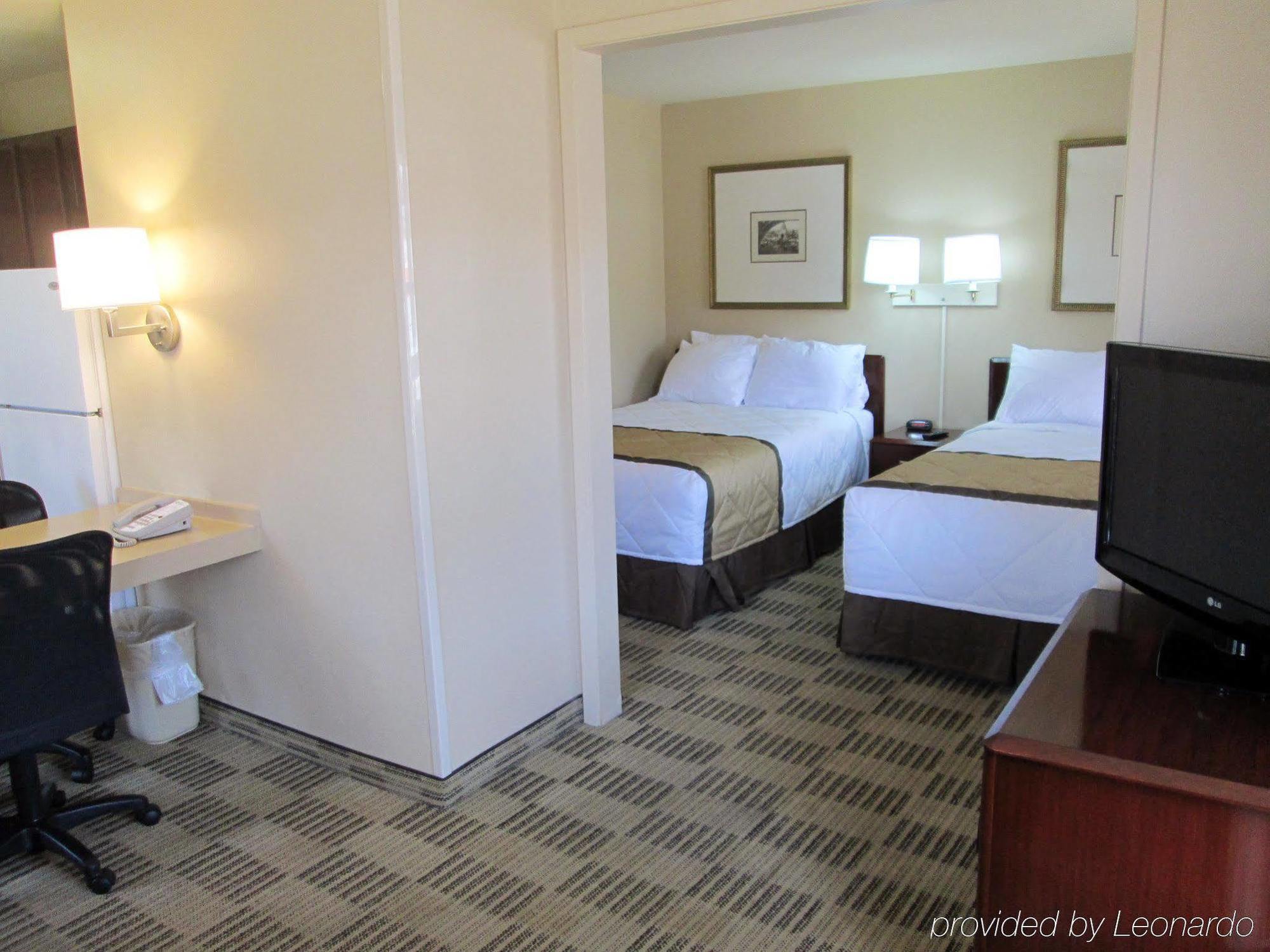 Extended America - - Vantage Point Dr Hotel