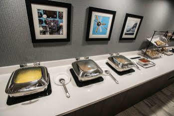 Wingate By Wyndham Field Hotel 3*
