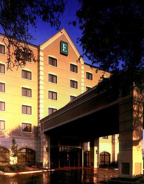 Embassy By Hilton Near The Galleria Dallas