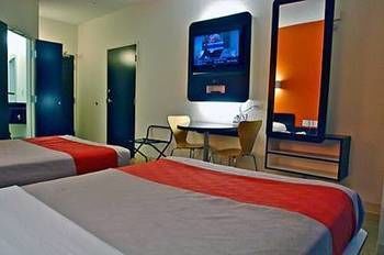 Hotel 6-dallas, Tx - South 2*