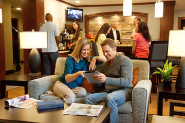 Express & - Nw Hwy - Field By Ihg 3*