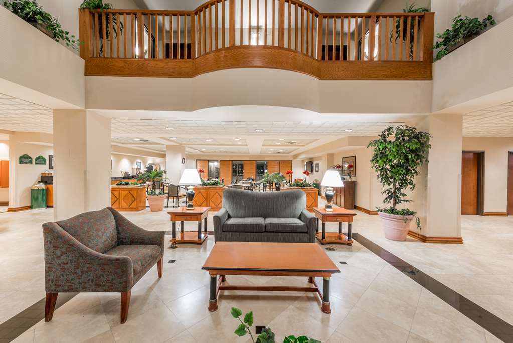 Wingate By Wyndham Field Hotel 3*