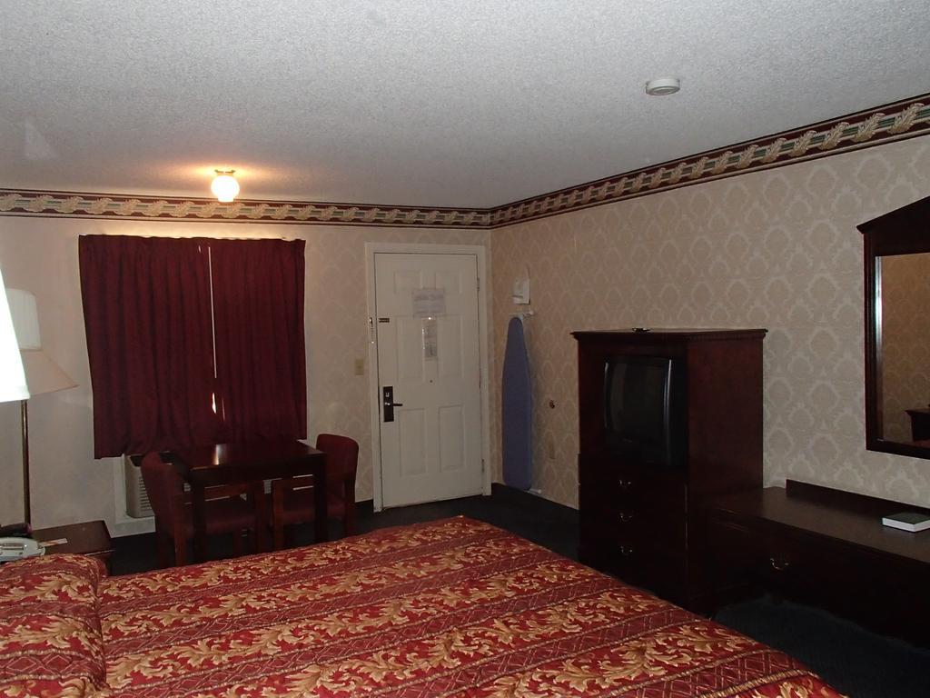 Hotel Super 8 By Wyndham South *
