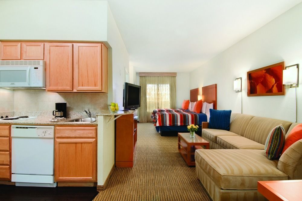 Hotel Hyatt House Lincoln Park 3*