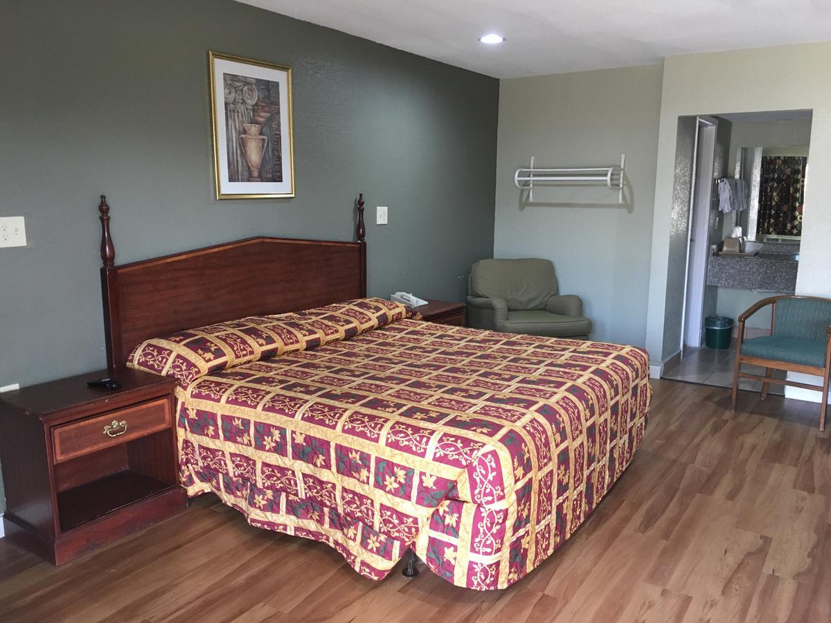 Anchor Motel *
