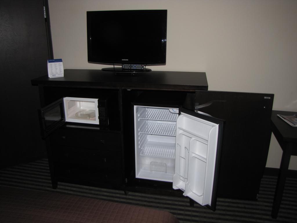 Baymont By Wyndham Dallas/ Field Dallas