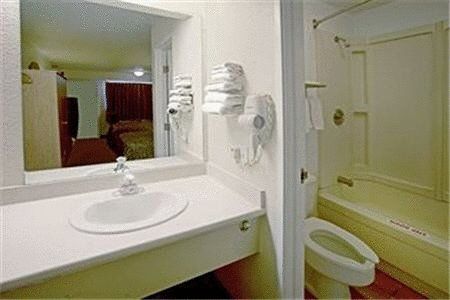 Hotel Super 7 Dallas-east Dallas