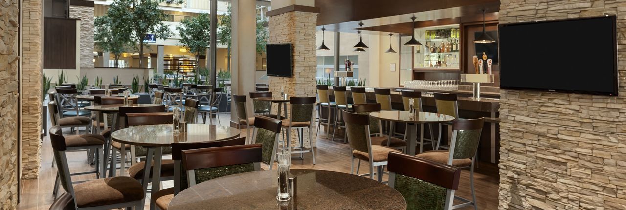 Hotel Embassy By Hilton Market Center 3*