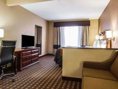 Quality & I-35 E-walnut Hill Hotel Dallas