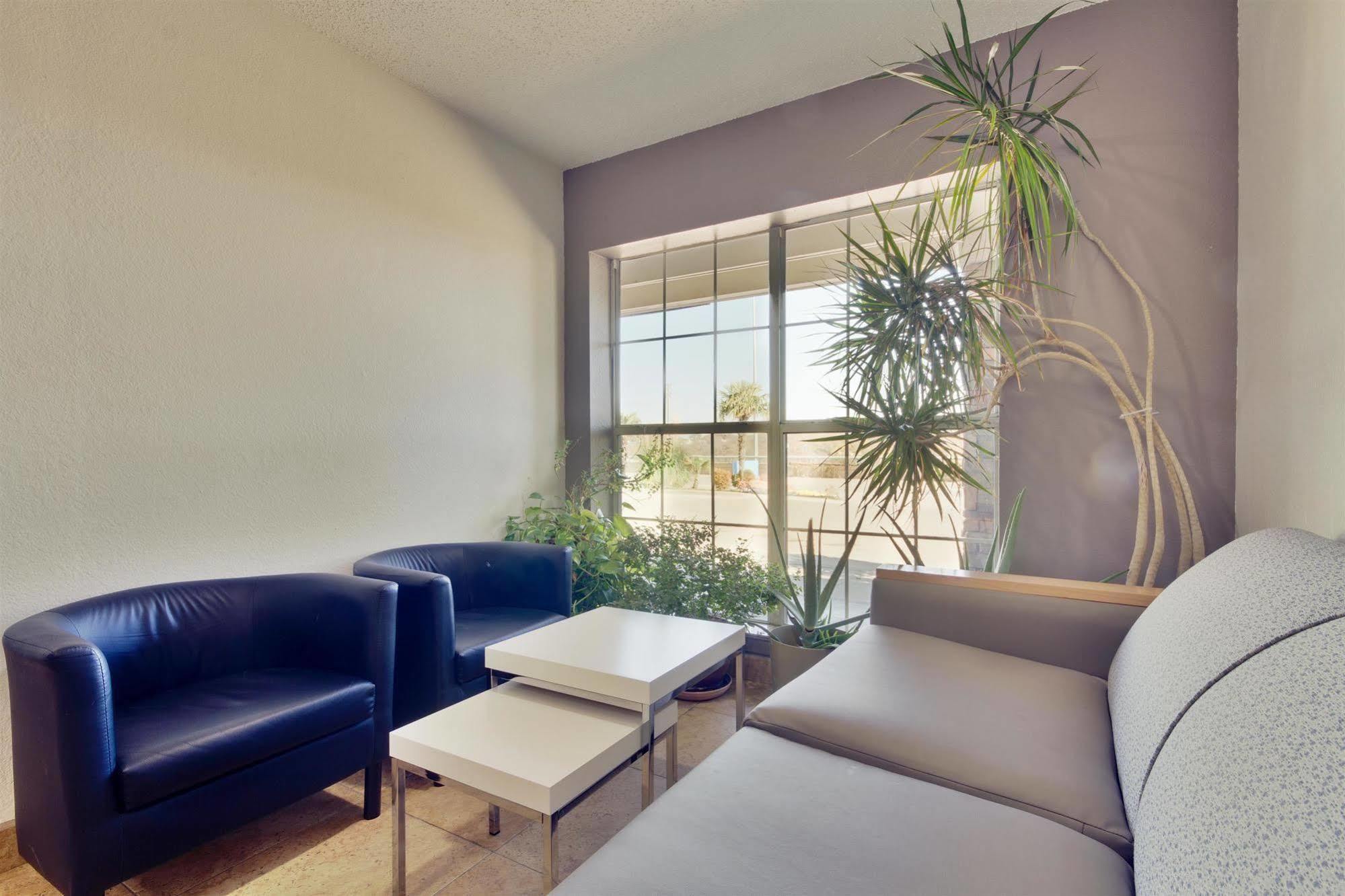 Hotel 6-dallas, Tx - North - Richardson