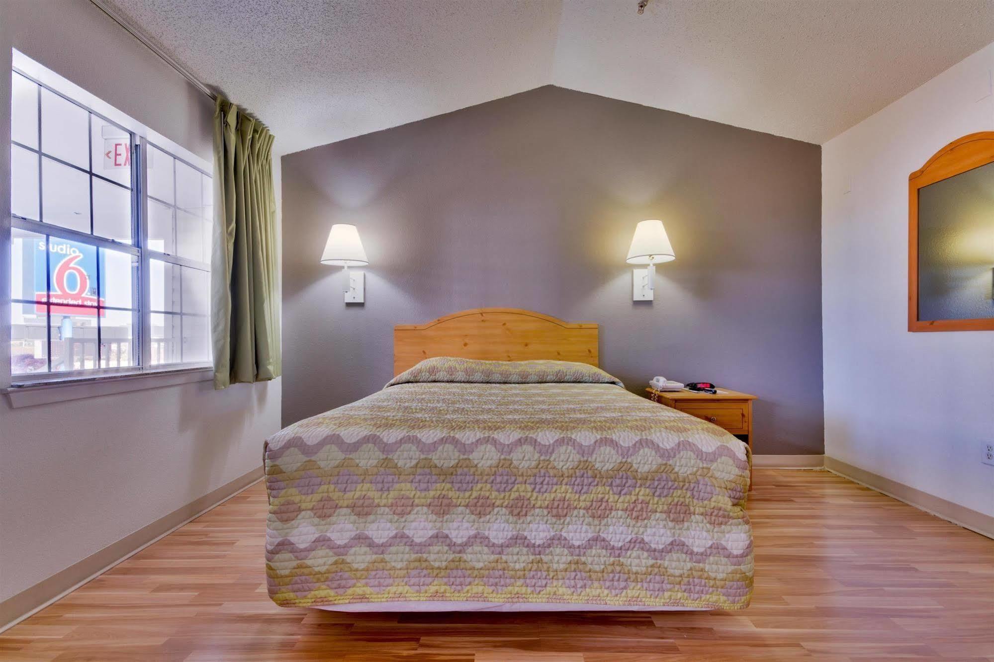 6-dallas, Tx - North - Richardson 2* Dallas