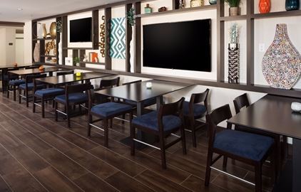 Hampton & Downtown Hotel 3*
