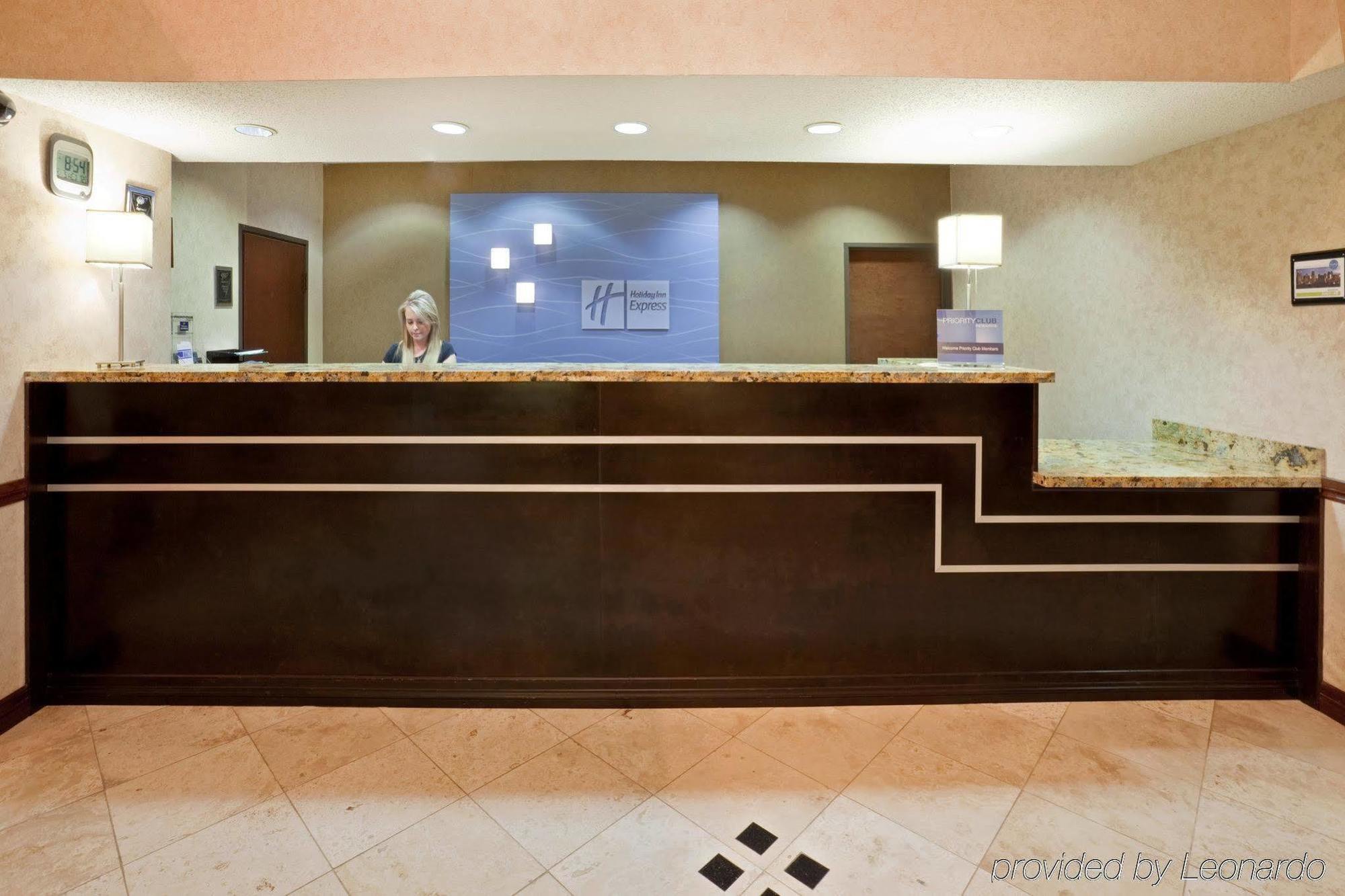 Express & - Park Northeast By Ihg Hotel
