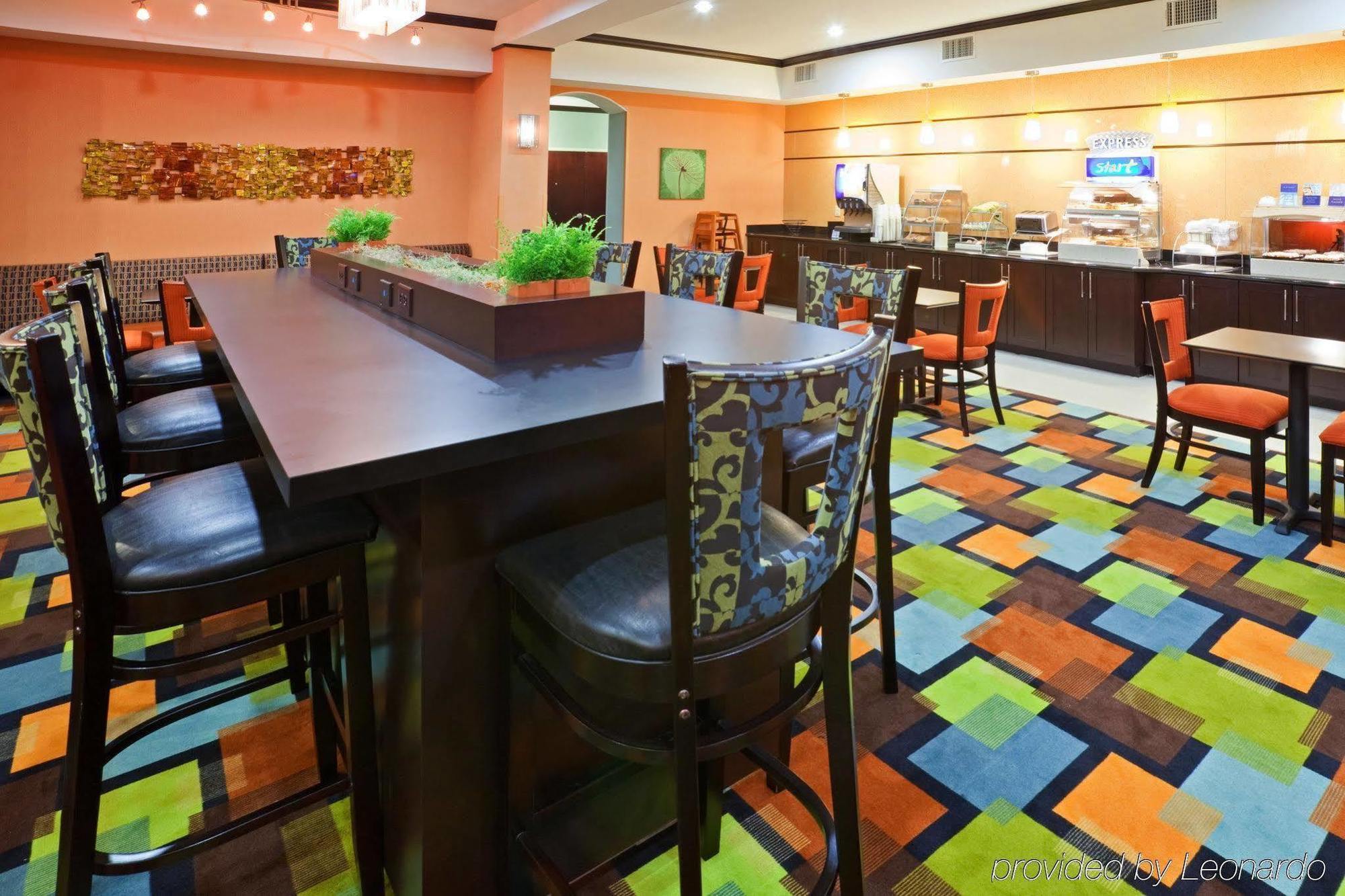 Express & West By Ihg 3* Dallas