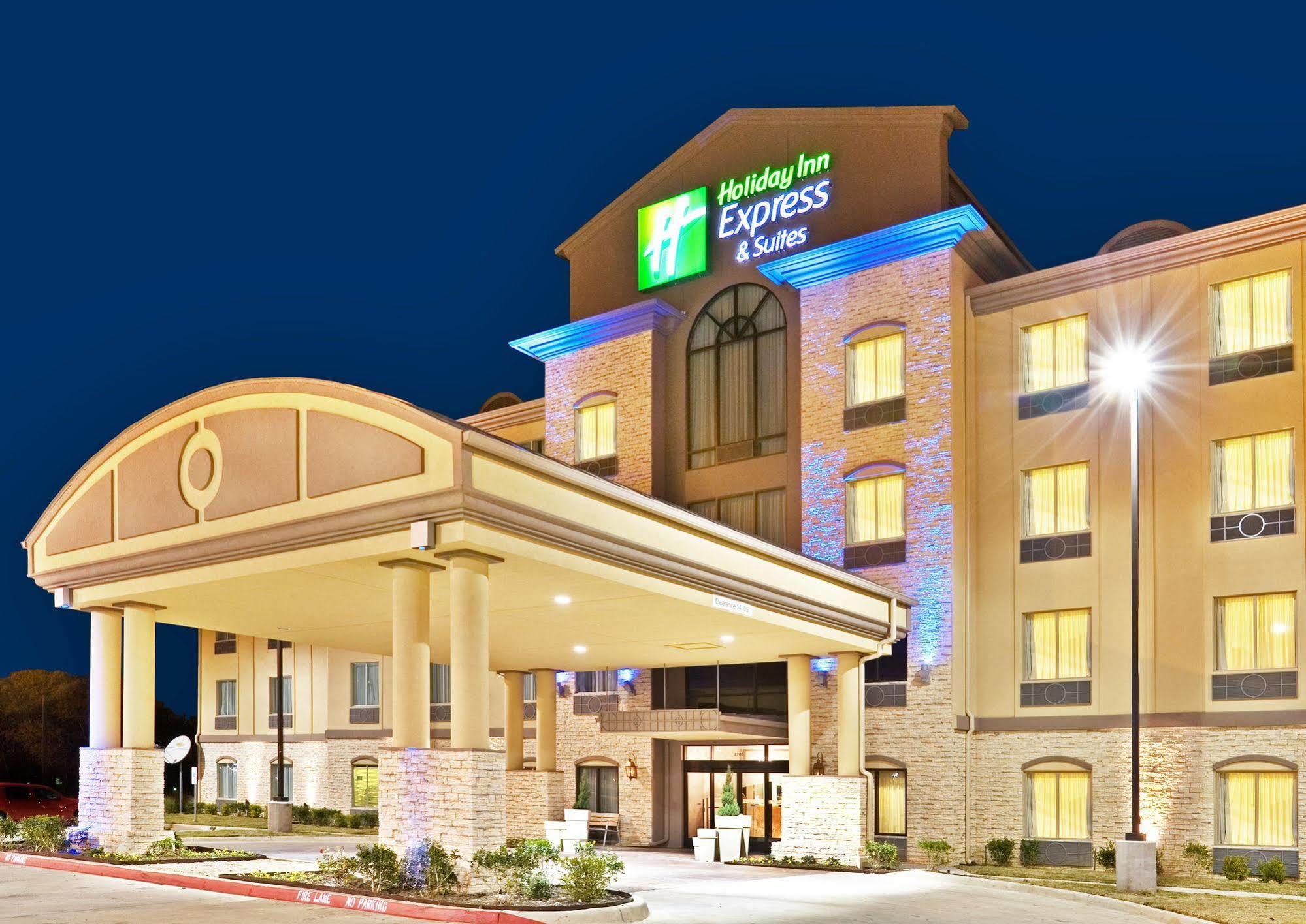 Express & East - Fair Park By Ihg Hotel 3*