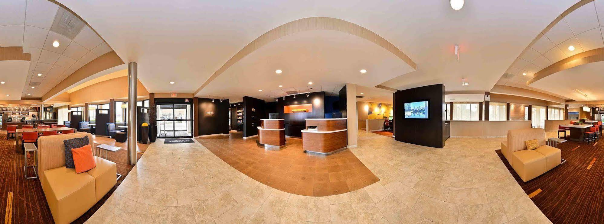 Hotel Courtyard By Marriott Northwest 3*