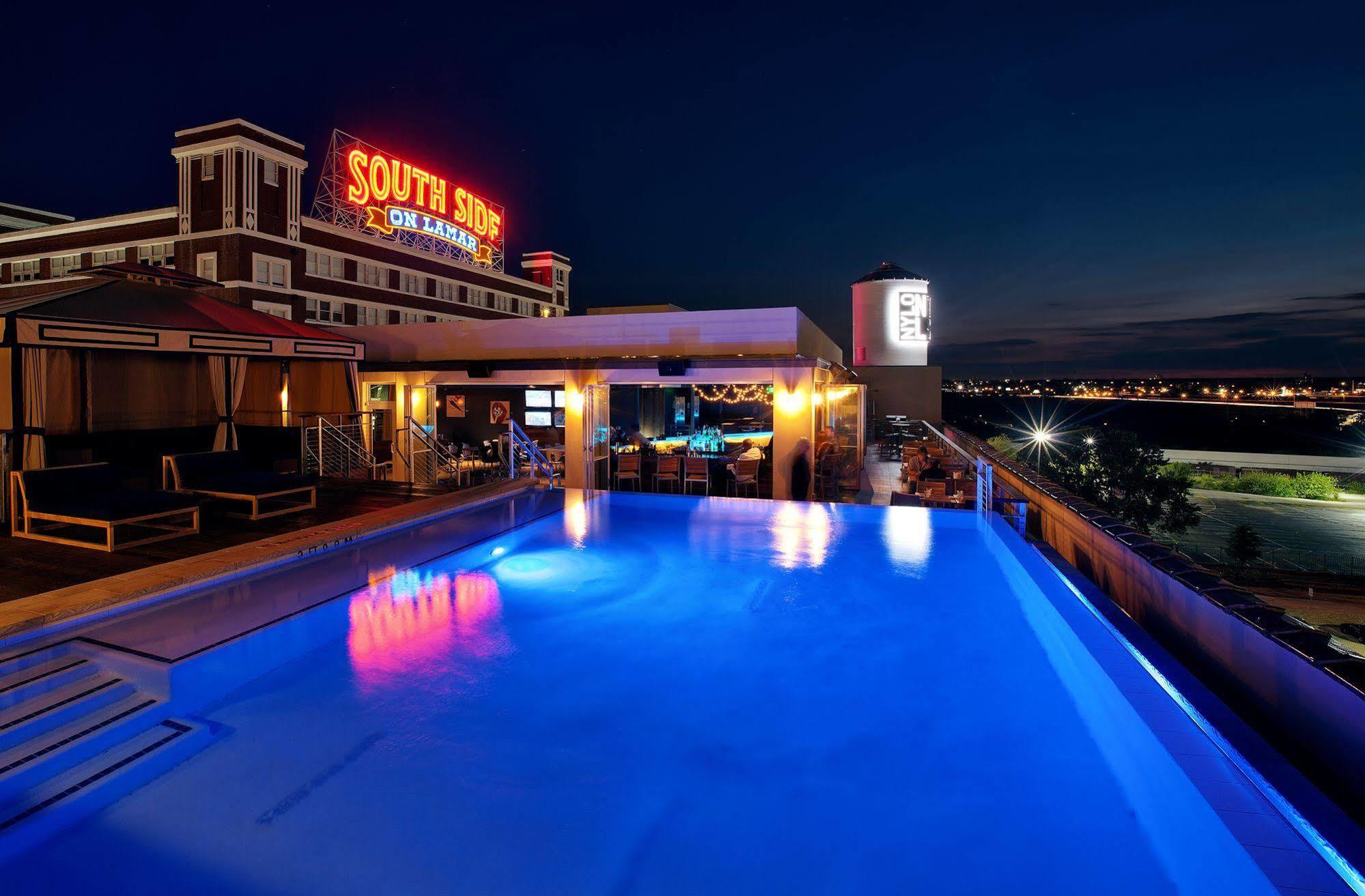 Hotel Canvas