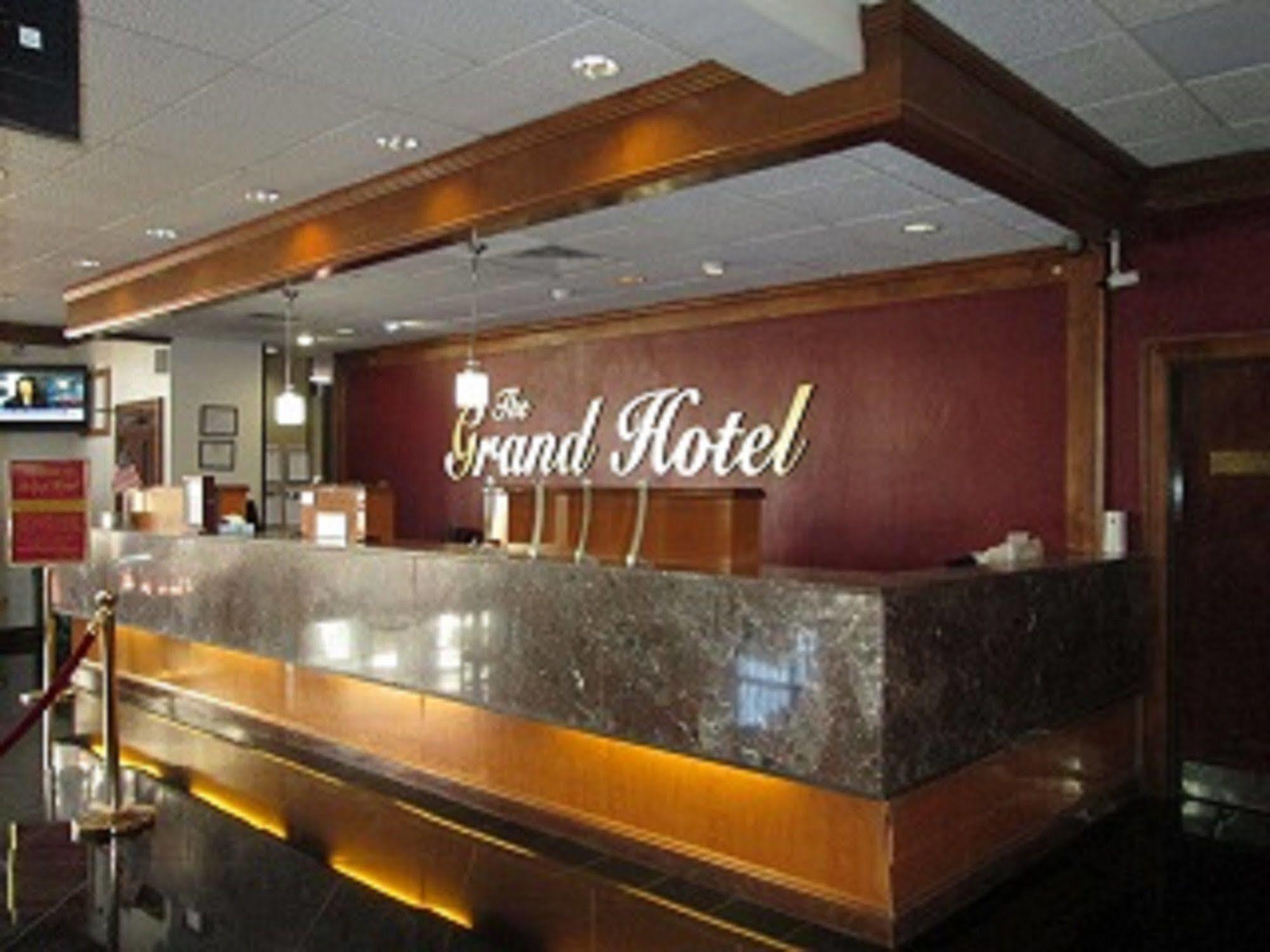 Hotel Alexis & Banquets Park Galleria