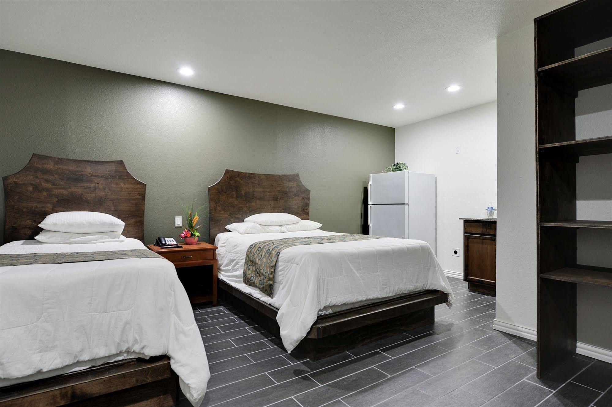 Romantic & 3* Dallas