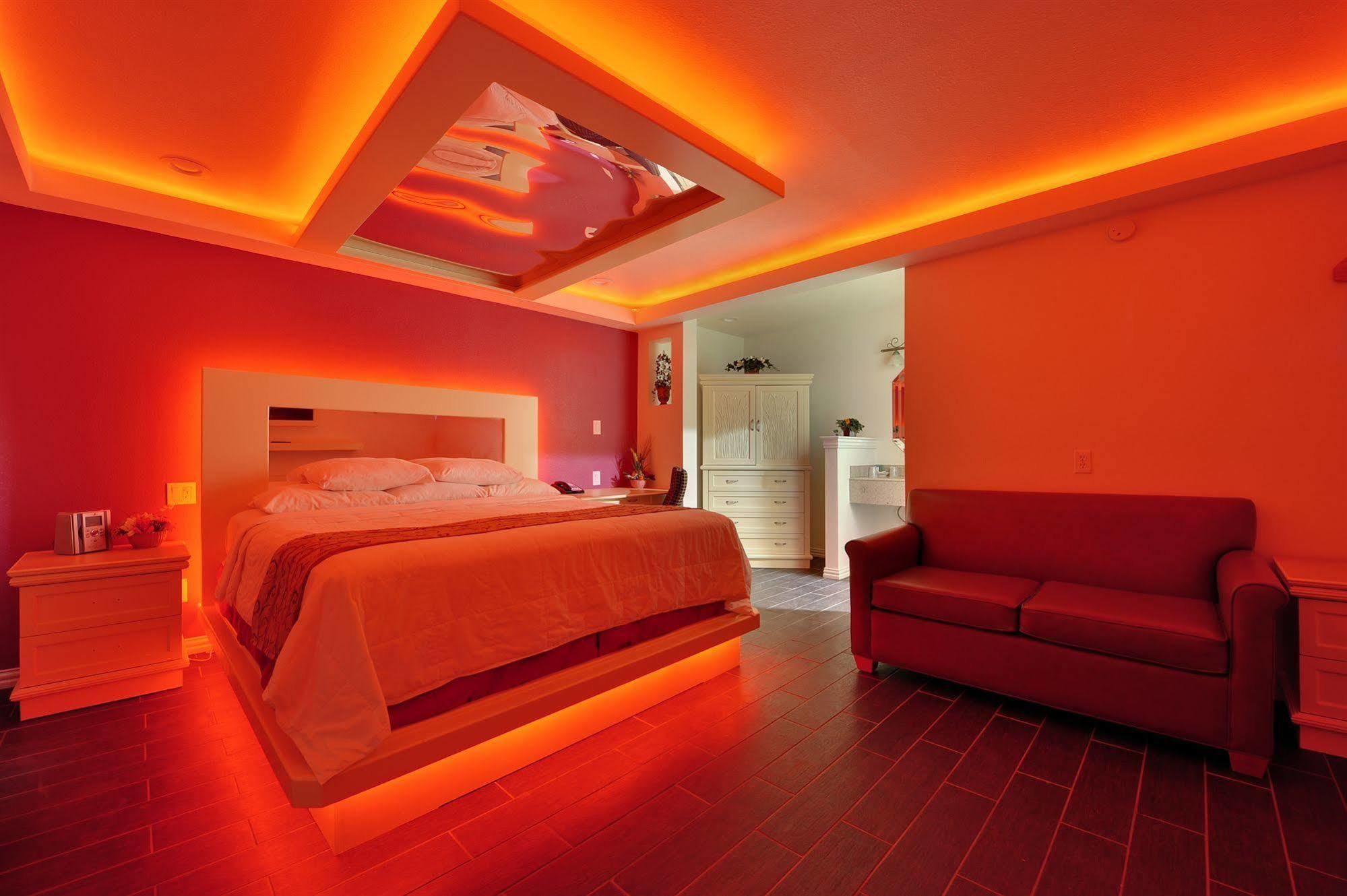 Romantic & 3* Dallas